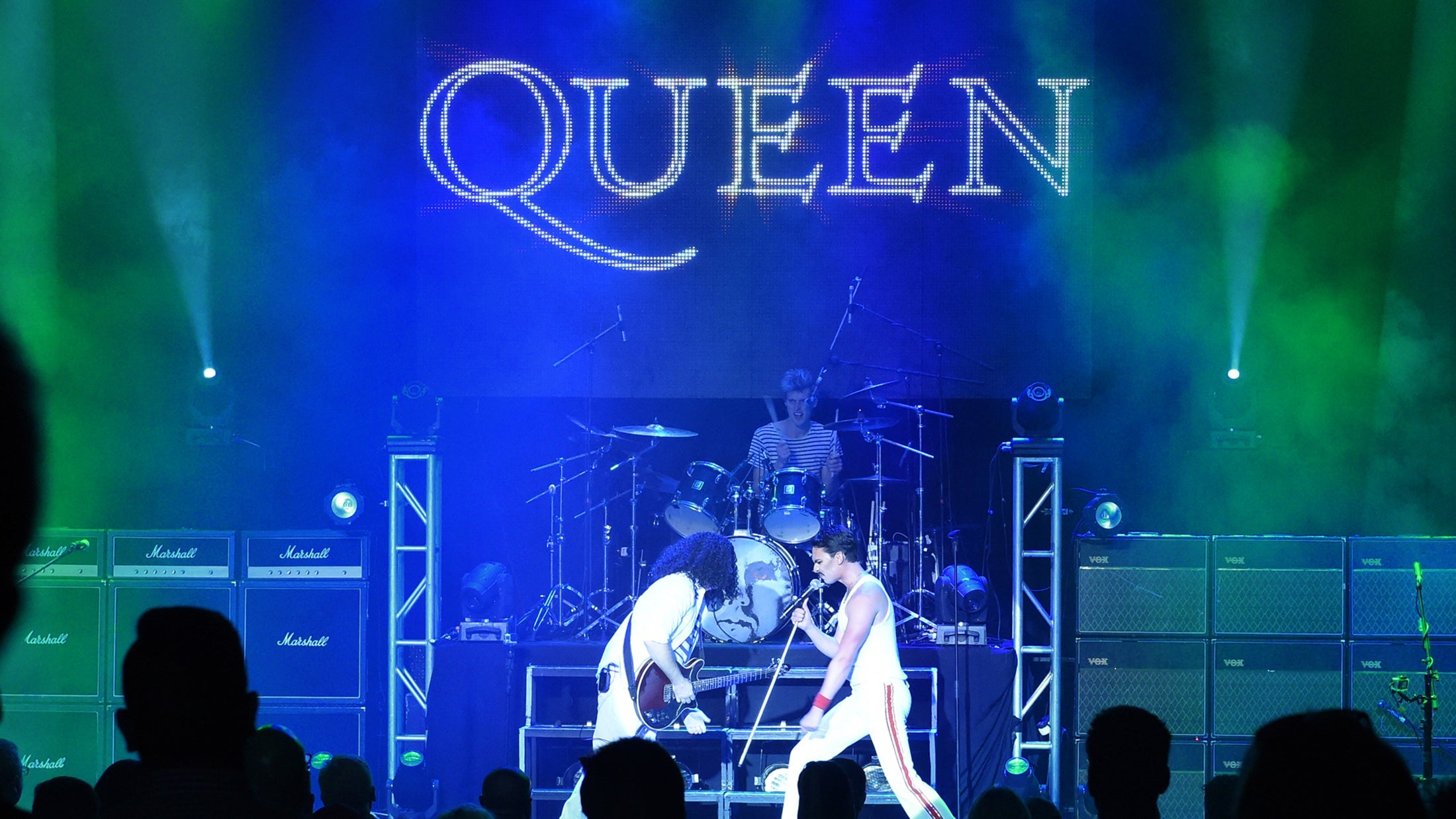 Queen - It's a Kinda Magic